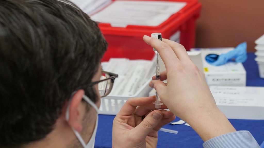Medici e infermieri tra nuove norme sulla responsabilità e decreto vaccinazioni